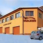 Wellness Rezort Maxim Bojnice Гостевой дом 3*